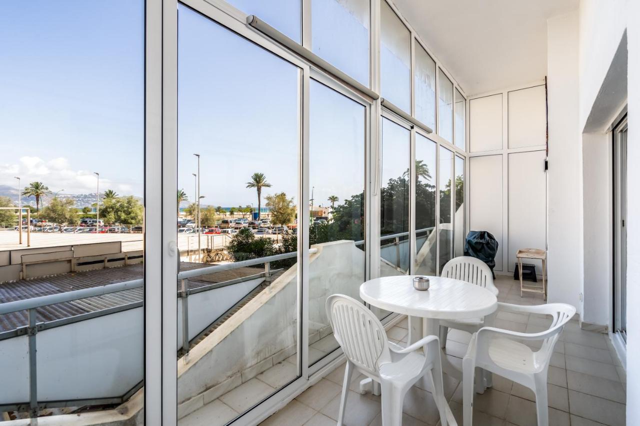 Apartamento Welcs Emp 018 Con Terraza Frente Al Mar Apartment Empuriabrava Exterior photo